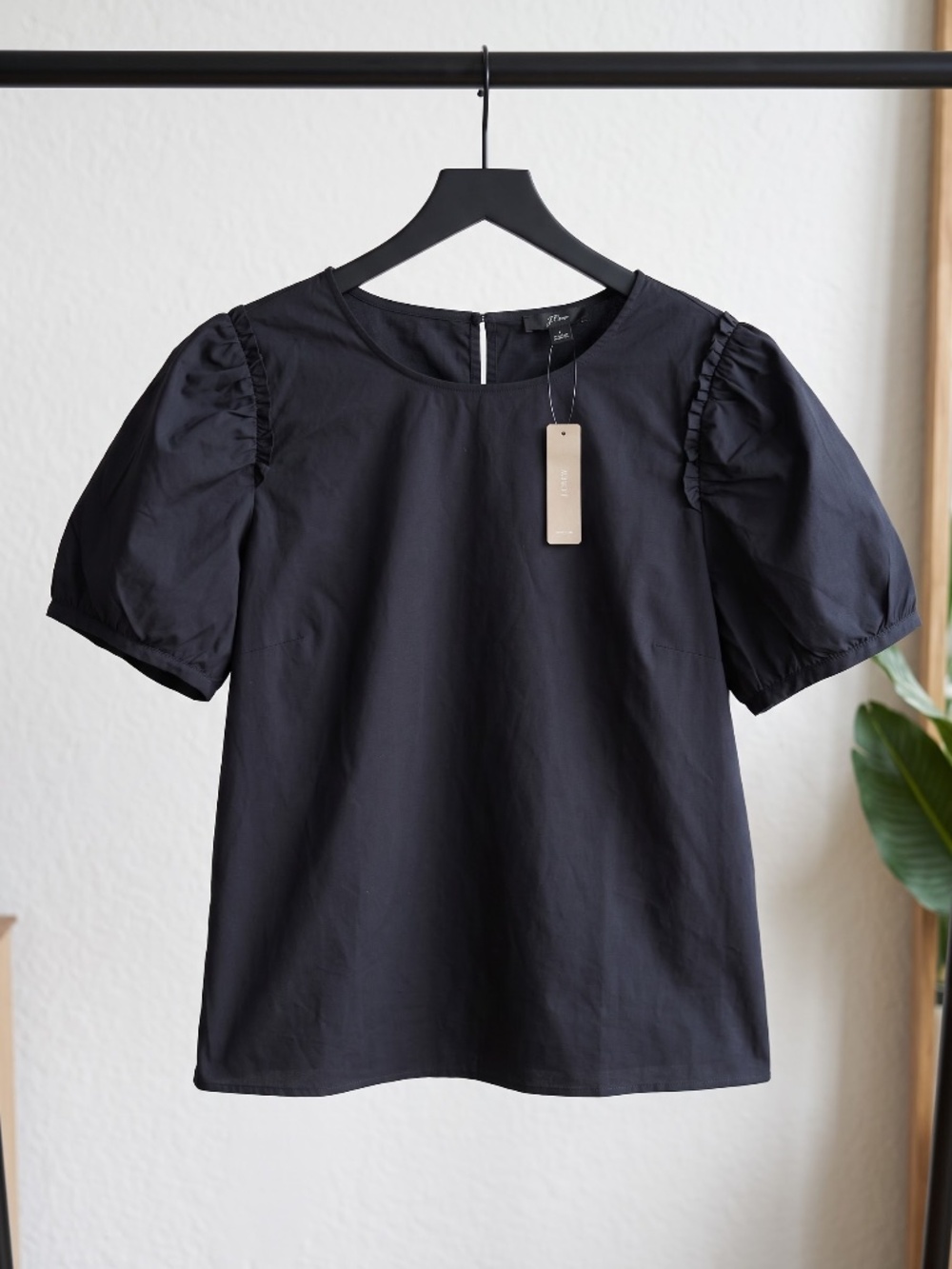 J Crew Puff Sleeve blouse in  Black Cotton Poplin